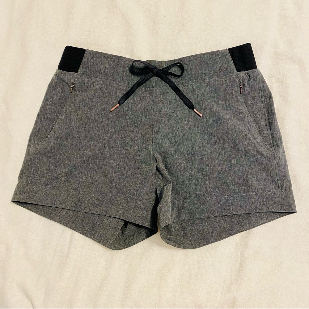 CALIA by Carrie Underwood Womens Woven 5'' Shorts Gray